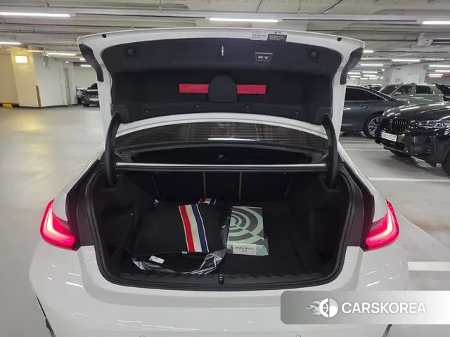 BMW 3 Series (G20) 2022 Белый из Кореи, фото 6