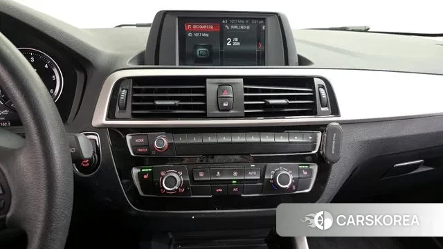 BMW 1 Series (F20) 2018 Белый из Кореи, фото 6