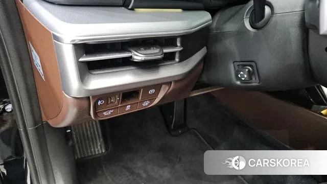 Hyundai Grandeur Hybrid (GN7) 2023 Черный из Кореи, фото 6