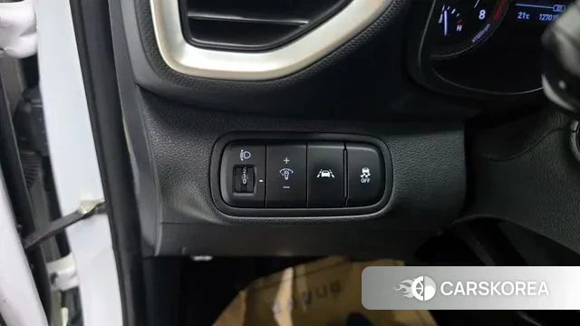 Hyundai Venue 2020 Белый из Кореи, фото 6