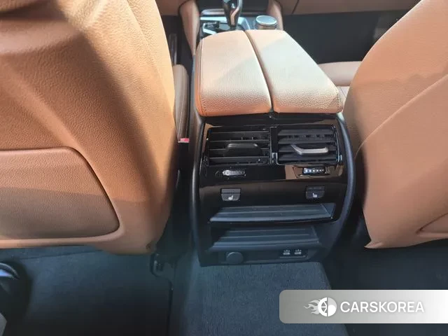 BMW 5 Series (G30) 2022 Белый из Кореи, фото 6