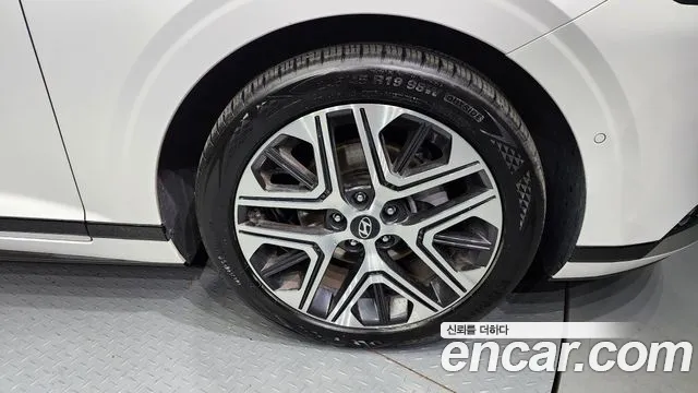 Hyundai Grandeur Hybrid (GN7) id 2676534 из Кореи 6