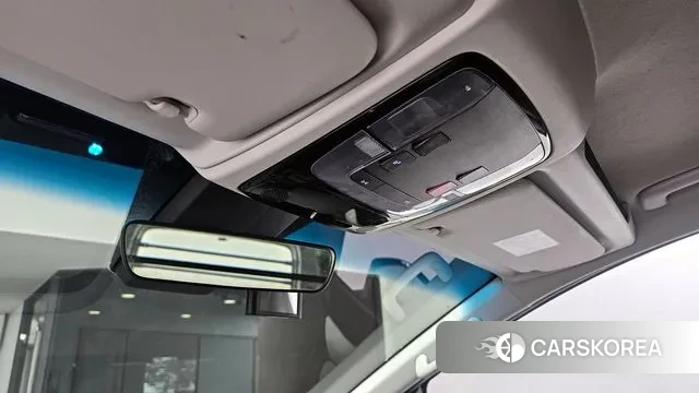 Hyundai Staria 2022 Белый из Кореи, фото 6