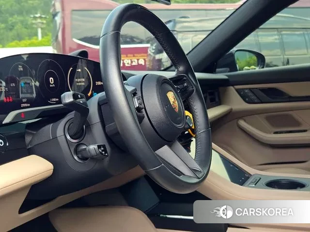 Porsche Taycan 2022 Черный из Кореи, фото 6