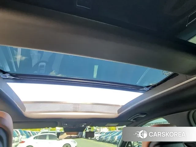 Kia Sportage 5th Generation Hybrid 2022 Белый из Кореи, фото 6