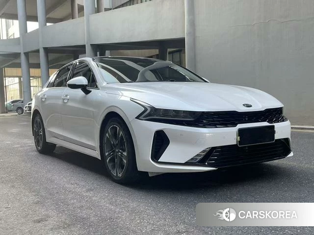 Kia K5 2021 Белый из Китая, фото 6