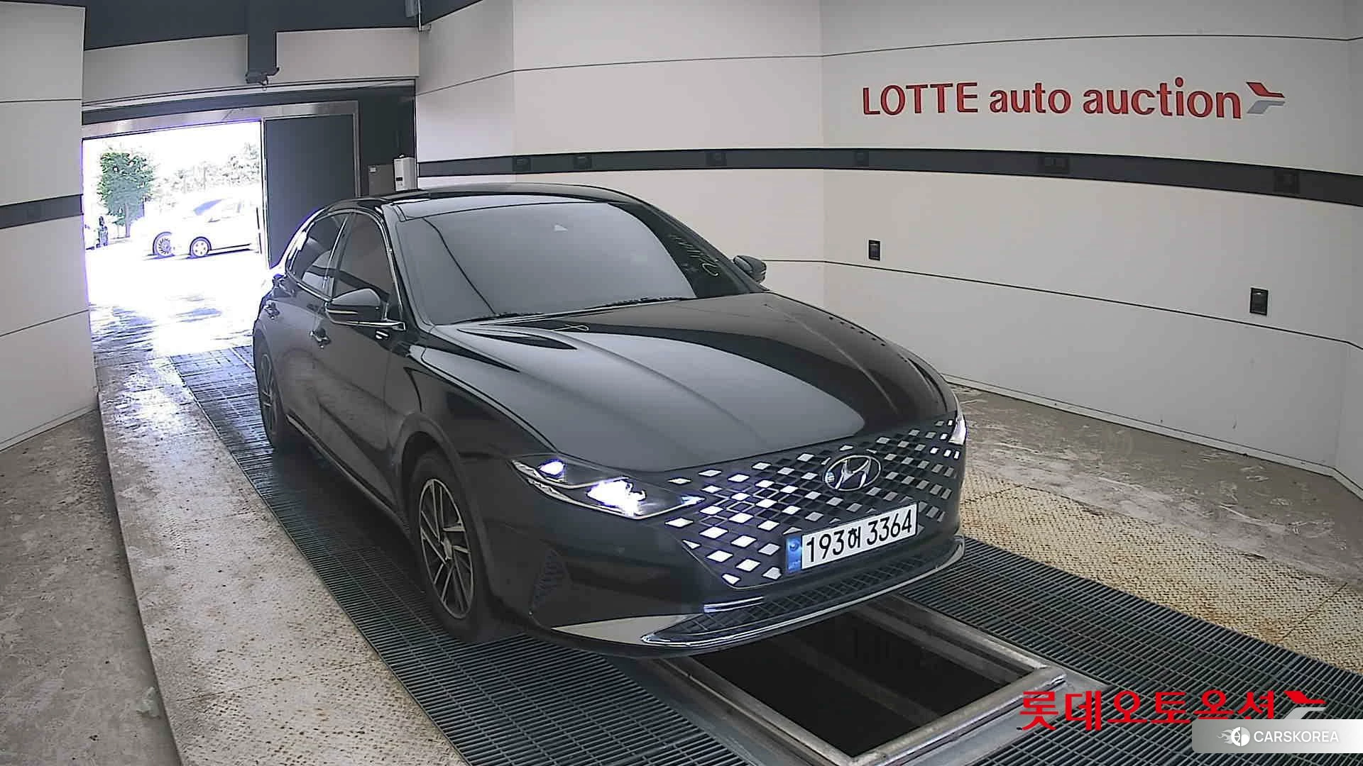 Hyundai Grandeur 2022 Midnight Black Pearl из Кореи, фото 6
