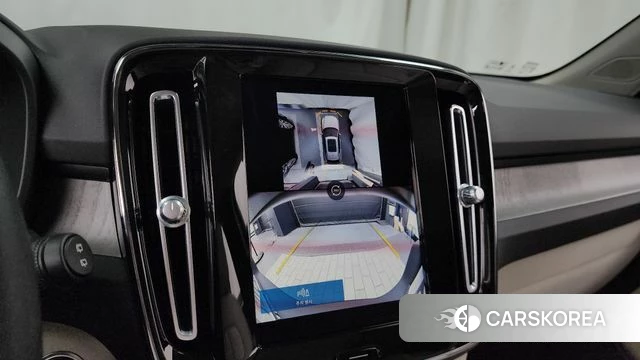 Volvo XC40 2024 Белый из Кореи, фото 6