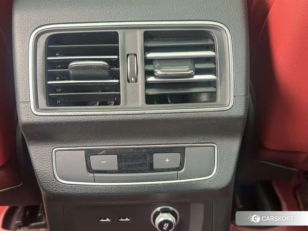 Audi Q5L 2024 Черный из Китая, фото 6