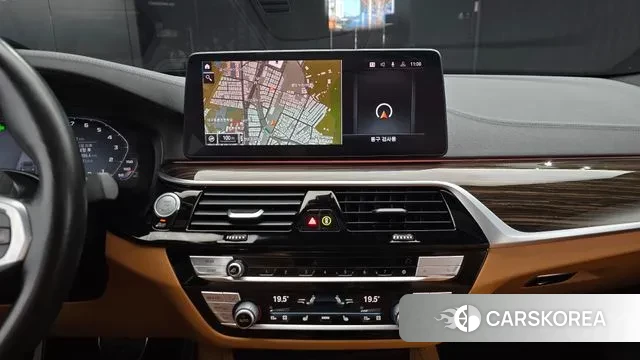 BMW 5 Series (G30) 2021 Серый из Кореи, фото 6