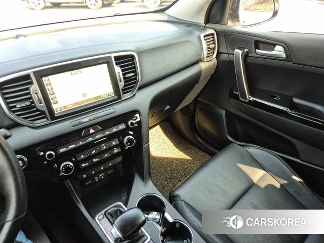 Kia Sportage 4th Generation 2018 Белый из Кореи, фото 6