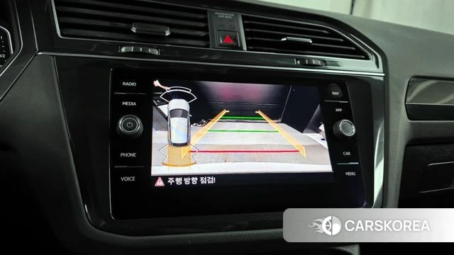 Volkswagen Tiguan second Generation 2022 Белый из Кореи, фото 6