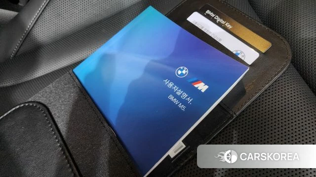 BMW M5 (G90) 2026 Серебристо-серый из Кореи, фото 6