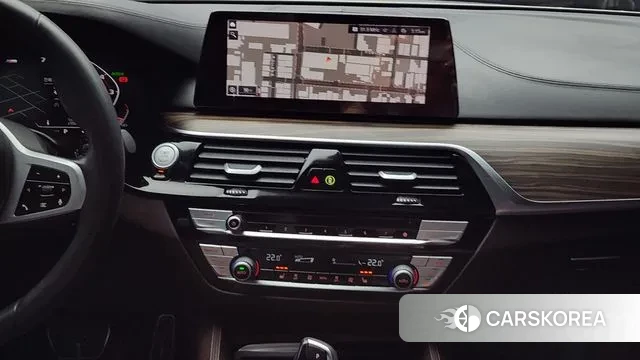 BMW 5 Series (G30) 2020 Белый из Кореи, фото 6