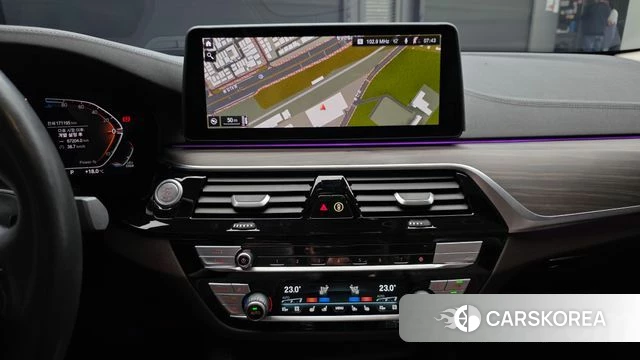 BMW 5 Series (G30) 2021 Серый из Кореи, фото 6