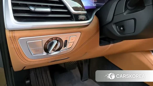 BMW 7 Series (G11) 2022 Черный из Кореи, фото 6