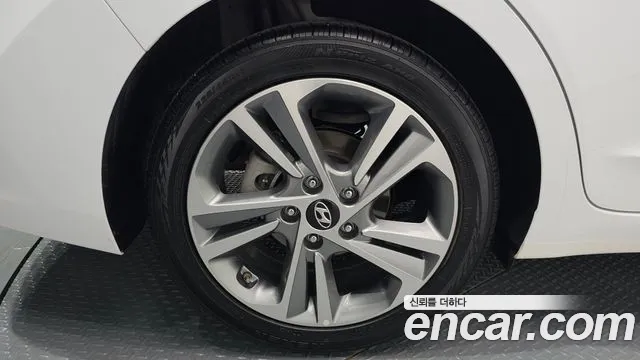 Hyundai Avante AD id 2672349 из Кореи 6