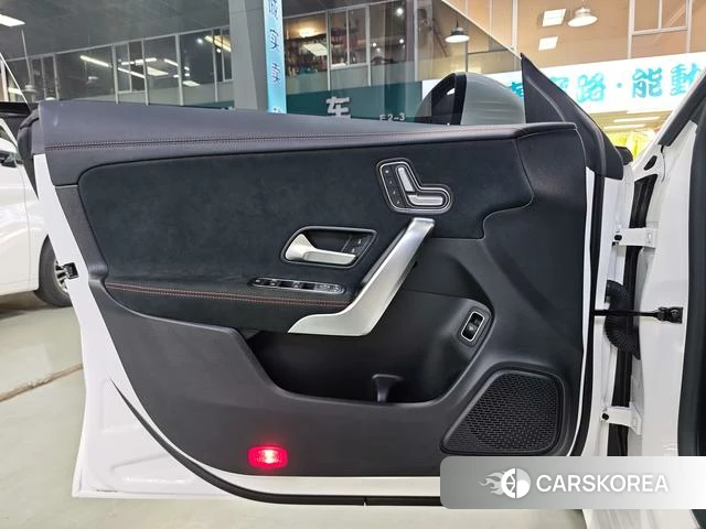 Mercedes-Benz CLA (import) 2025 Белый из Китая, фото 6