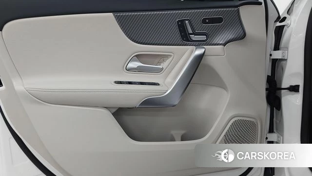 Mercedes-Benz A-Class W177 2026 Белый из Кореи, фото 6