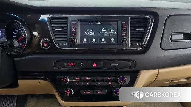 Kia The New Carnival 2018 Белый из Кореи, фото 6