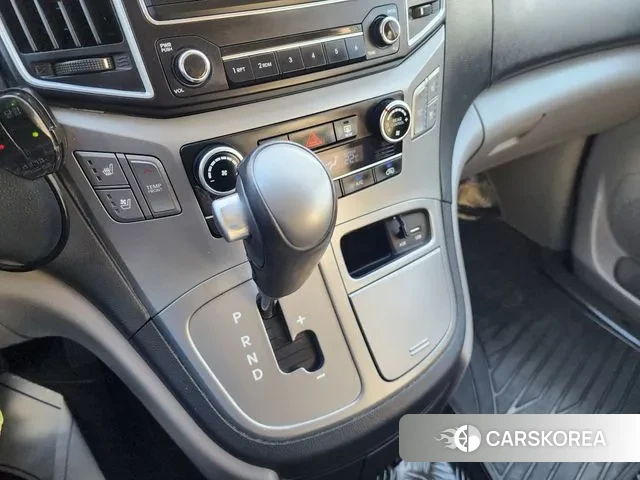 Hyundai The New Grand Starex 2018 Желтый из Кореи, фото 6