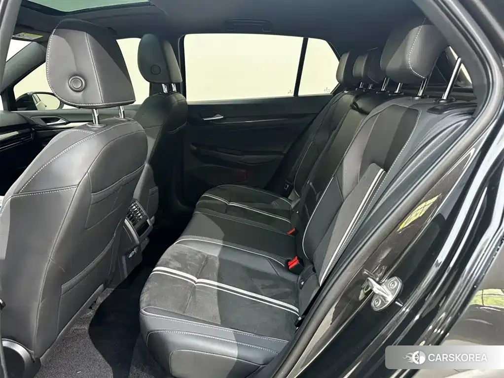 Volkswagen Golf 2022 Черный из Китая, фото 6