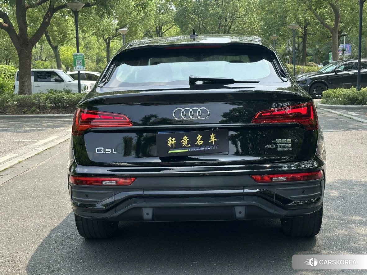 Audi Q5L Sportback 2021 Черный из Китая, фото 6