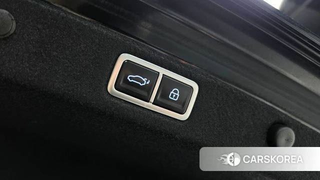 Hyundai Grandeur Hybrid (GN7) 2023 Черный из Кореи, фото 6