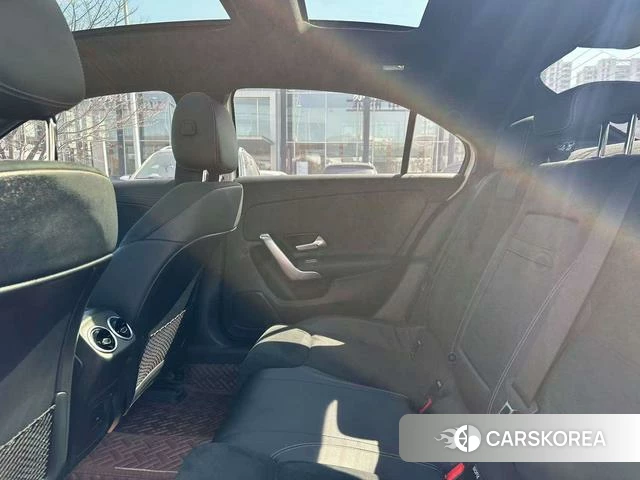 Mercedes-Benz Class A 2021 Белый из Китая, фото 6