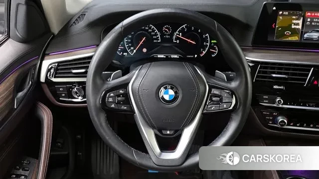BMW 5 Series (G30) 2019 Белый из Кореи, фото 6