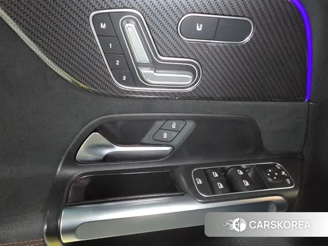 Mercedes-Benz GLB-Class X247 2020 Синий из Кореи, фото 6