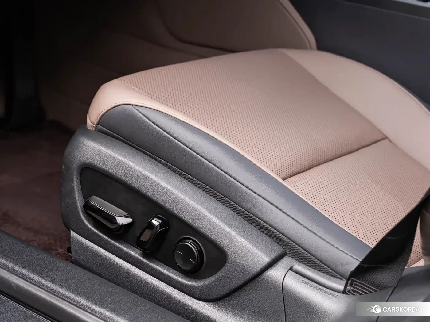 Lexus ES 2025 Silver/gray из Китая, фото 6