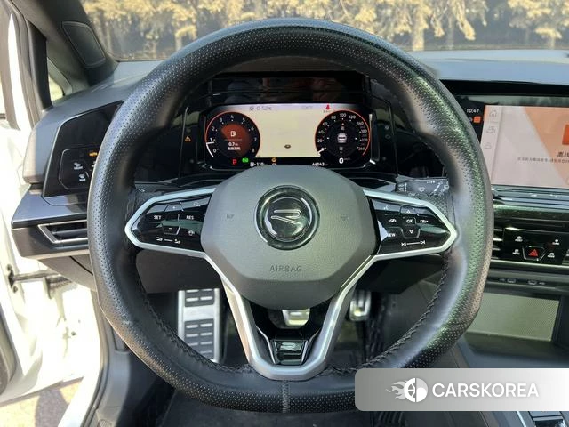 Volkswagen Golf 2022 Белый из Китая, фото 6