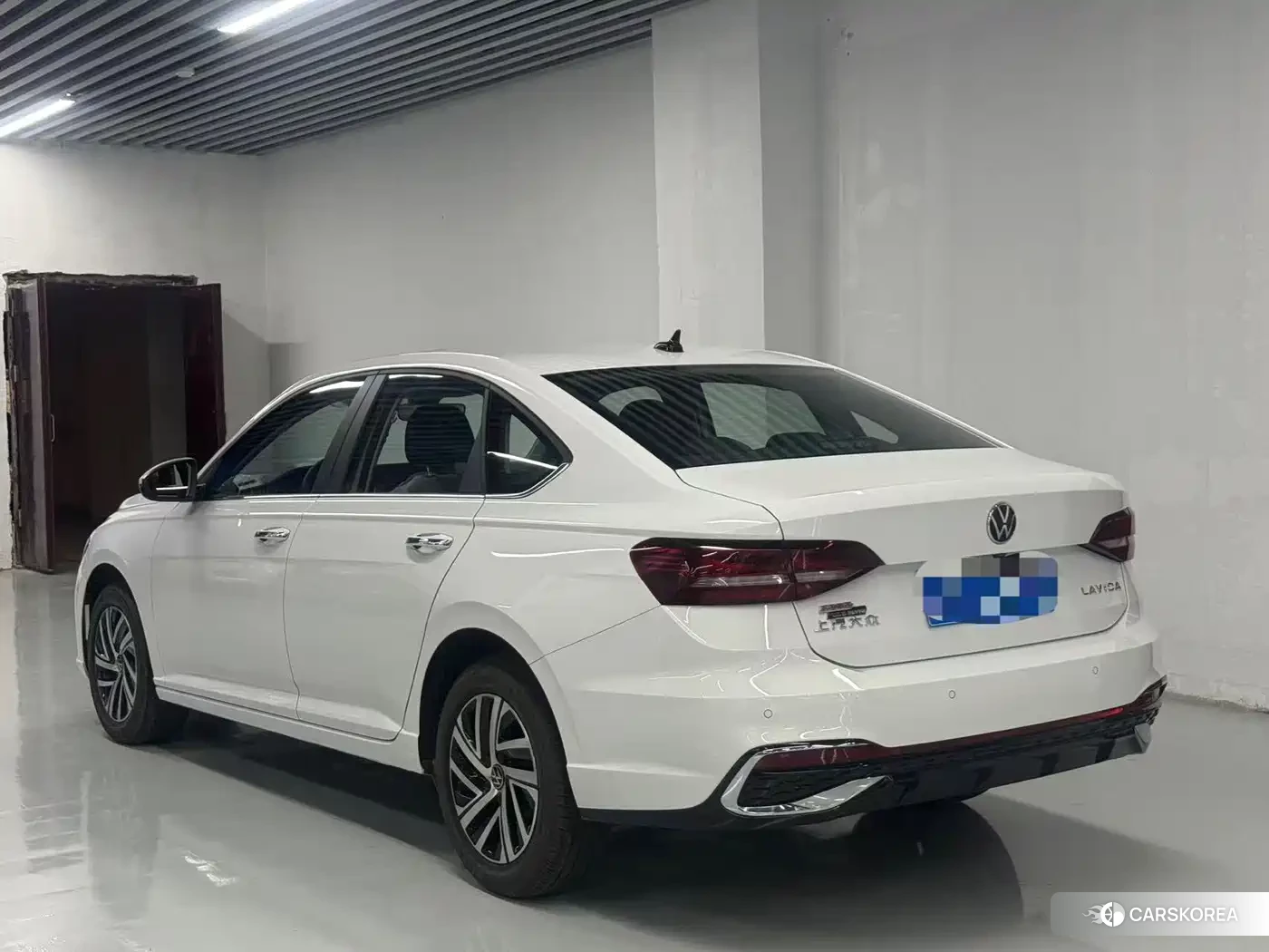 Volkswagen Lavida 2026 Белый из Китая, фото 6