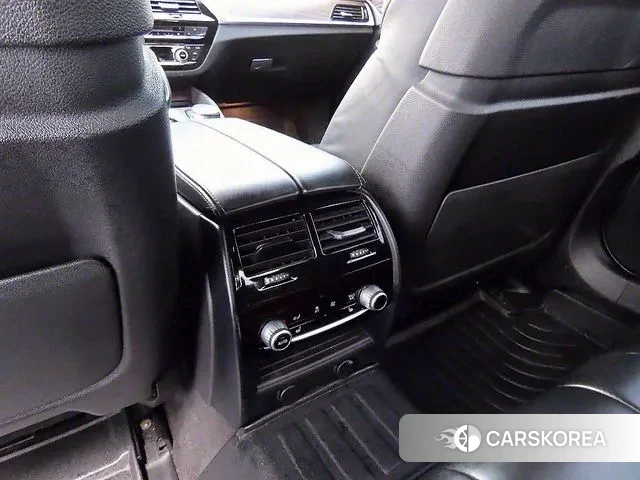 BMW 5 Series (G30) 2018 Черный из Кореи, фото 6