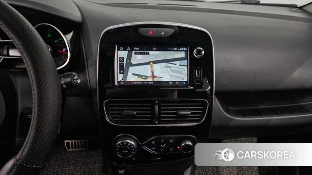 Renault Korea (Samsung) Clio 2019 Красный из Кореи, фото 6