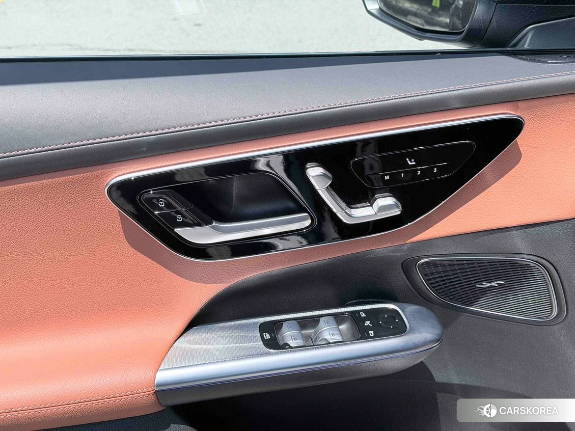 Mercedes-Benz GLC PHEV 2024 Черный из Китая, фото 6