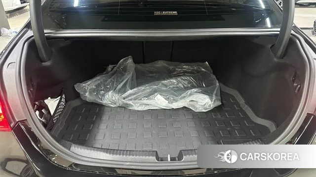 Mercedes-Benz C-Class W206 2024 Черный из Кореи, фото 6