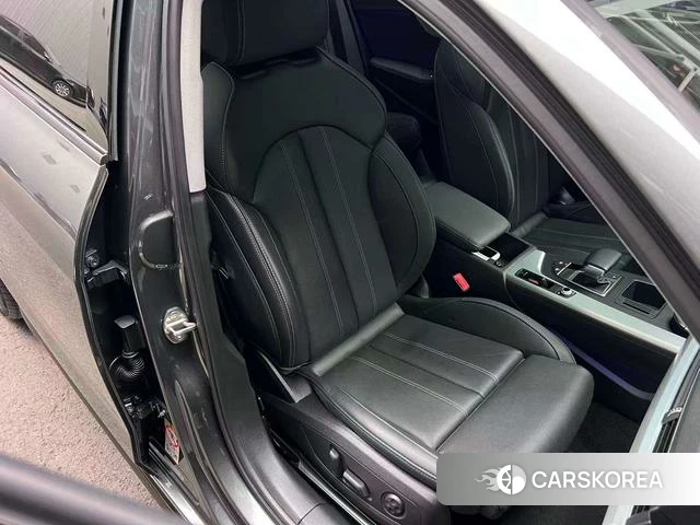 Audi A4L 2022 Темно-серый из Китая, фото 6