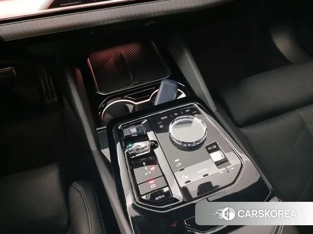 BMW 5 Series (G60) 2023 Белый из Кореи, фото 6