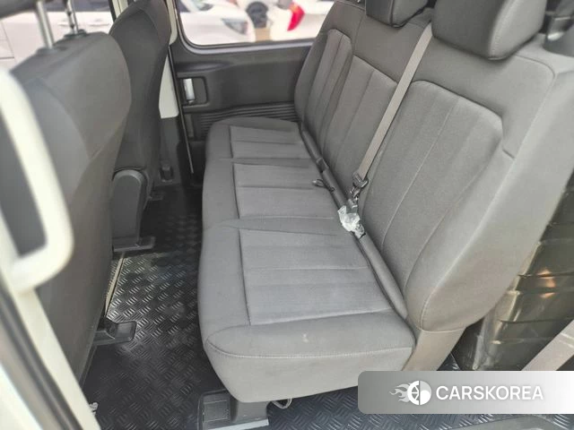 Hyundai Staria 2022 Белый из Кореи, фото 6