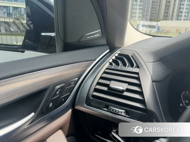 BMW X3 2021 Черный из Китая, фото 6