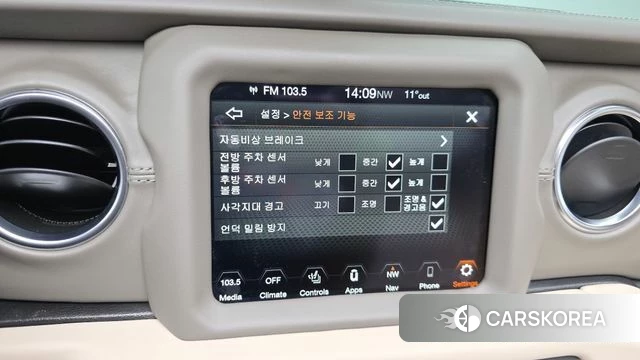 Jeep Wrangler (JL) 2021 Черный из Кореи, фото 6