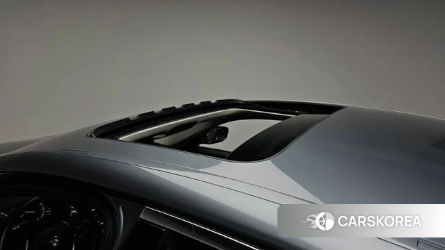 BMW 5 Series (G30) 2018 Серебристо-серый из Кореи, фото 6