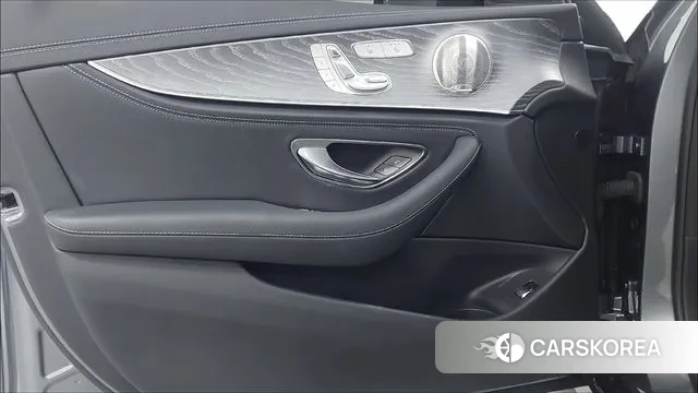 Mercedes-Benz E-Class W213 2022 Серый из Кореи, фото 6