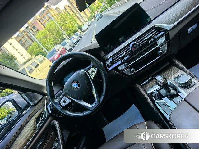 BMW 5 series PHEV 2020 Шампань из Китая, фото 6