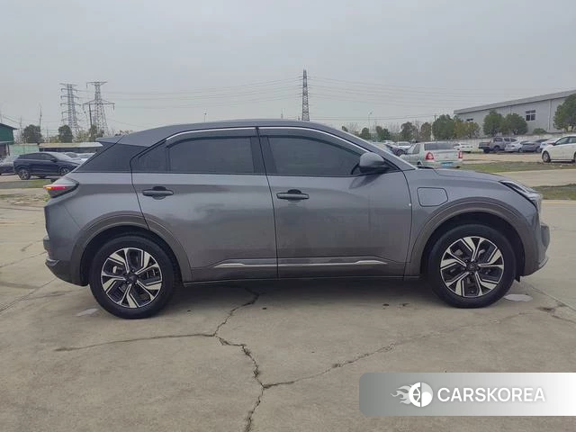 Nezha Automobile Nezha U 2023 Темно-серый из Китая, фото 6