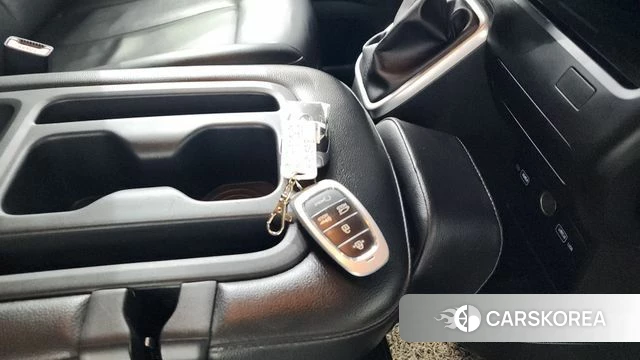 Hyundai Staria 2022 Черный из Кореи, фото 6