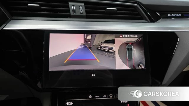 Audi e-Tron 2022 Белый из Кореи, фото 6