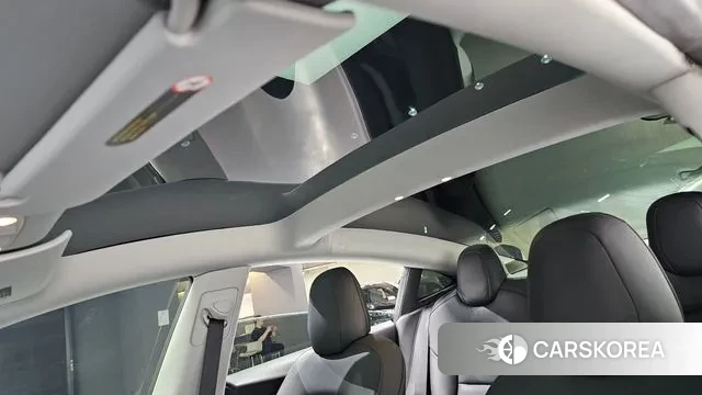 Tesla Model 3 2021 Белый из Кореи, фото 6